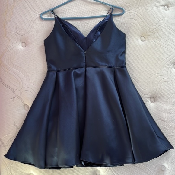 Alyce Paris - 3764 V Neckline Mikado Fit and Flare Cocktail Dress - Picture 5 of 9